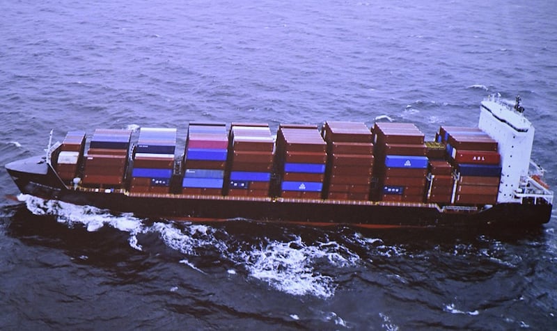 芬兰怀疑挂港旗货轮(图)导致波罗的海管道受损(路透社图片)