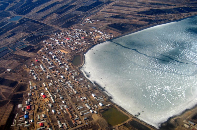 专家指出，不合理垦殖和耕作是导致东北黑土地退化的主因。